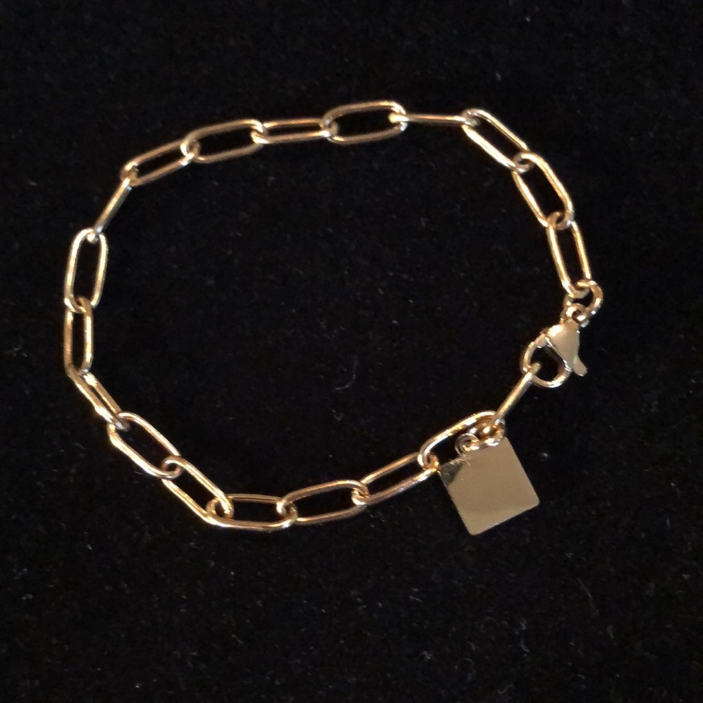 Paperclip lightweight small gold-tone stainless steel square charm bracelet
